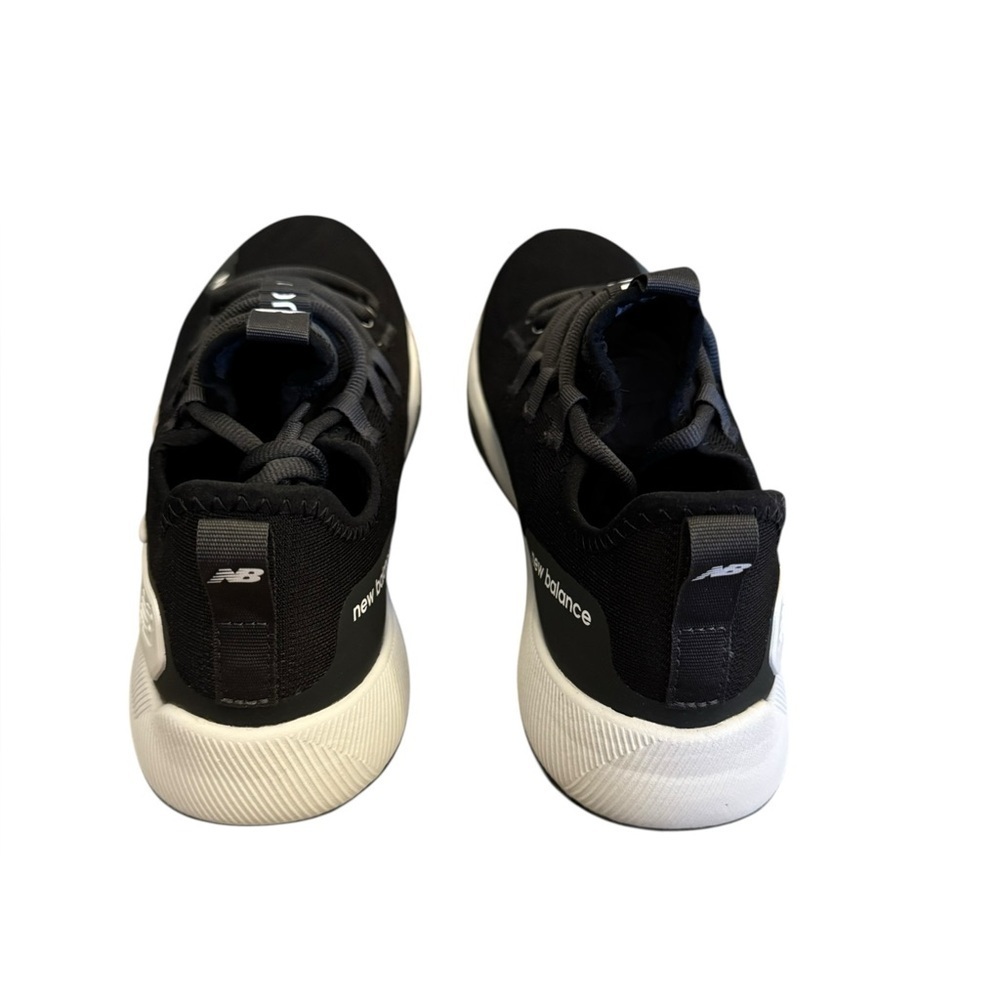 New Balance Women’s FuelCell Trainer in Black and White Sneakers Size 8 - Picture 3 of 7